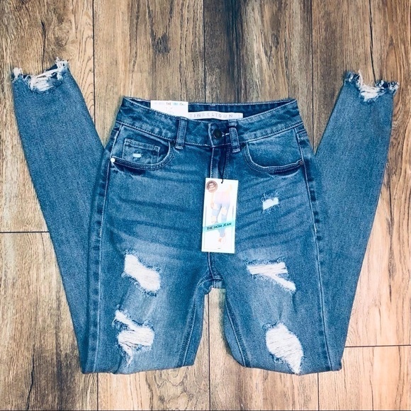 Tinseltown Denim - NWT Tinseltown Distressed High Rise The Mom Skinny Jeans Size 25